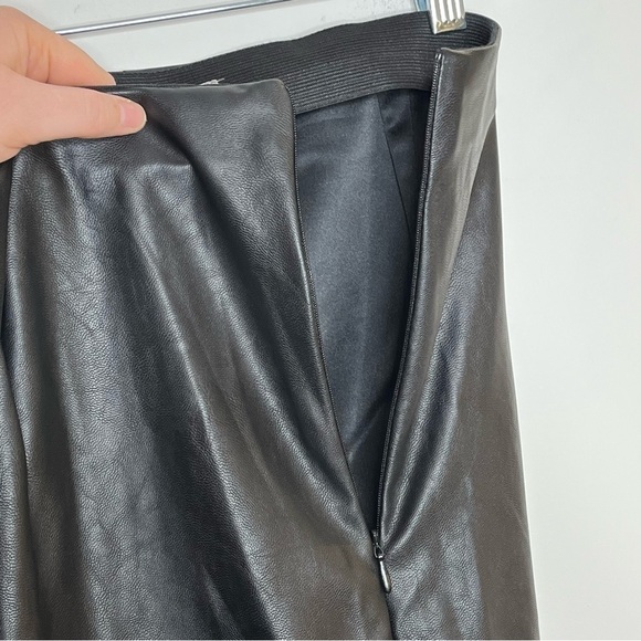 Asos Curve Vegan Faux Leather Leggings Pants NWT - Picture 5 of 8